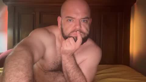 Snapshot of hornazzbear chatting on 12/01/25, 08:30 hornazzbear online show from 12/01/25, 08:30