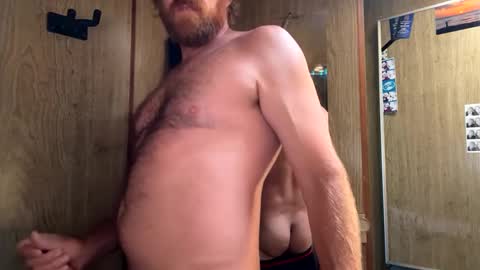 Snapshot of horndwag37 chatting on 09/16/25, 05:25 horndwag37 online show from 09/16/25, 05:25