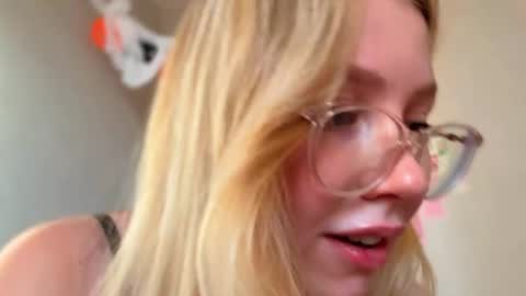 Audrey online show from 10/20/25, 02:23