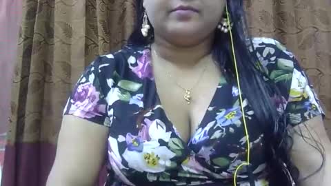 Snapshot of horneydesibabe chatting on 09/21/25, 06:53 horneydesibabe online show from 09/21/25, 06:53