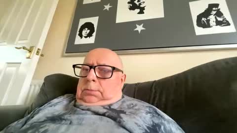 Snapshot of horny_147 chatting on 03/27/26, 01:55 Cum suck Me off online show from 03/27/26, 01:55