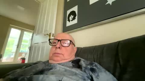 Snapshot of horny_147 chatting on 03/29/26, 08:47 Cum suck Me off online show from 03/29/26, 08:47