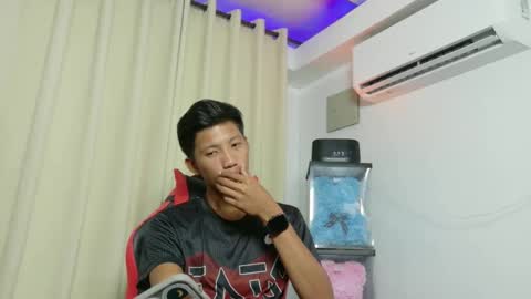 Snapshot of horny_asianmoreno chatting on 11/03/25, 01:12 ROGER online show from 11/03/25, 01:12