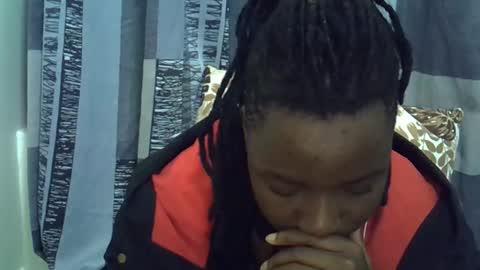 Snapshot of horny_baddie18 chatting on 04/16/26, 10:01 Leila online show from 04/16/26, 10:01