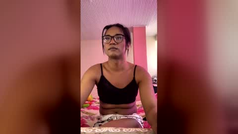 Snapshot of horny_brii chatting on 04/01/26, 12:06 horny_brii online show from 04/01/26, 12:06
