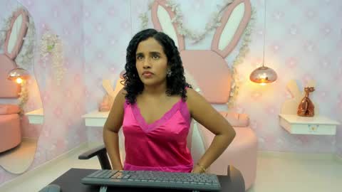 Snapshot of horny_curlss chatting on 05/17/26, 03:48 Horny Curls online show from 05/17/26, 03:48