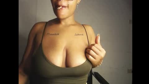 Snapshot of horny_ebonygirl_ chatting on 04/15/26, 06:37 horny_ebonygirl_ online show from 04/15/26, 06:37