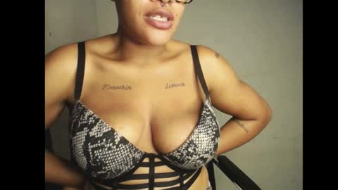 Snapshot of horny_ebonygirl_ chatting on 05/15/26, 07:43 horny_ebonygirl_ online show from 05/15/26, 07:43
