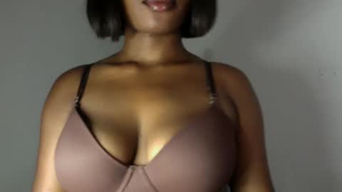 Snapshot of horny_goddess_delilah chatting on 05/05/26, 08:17 delilah online show from 05/05/26, 08:17