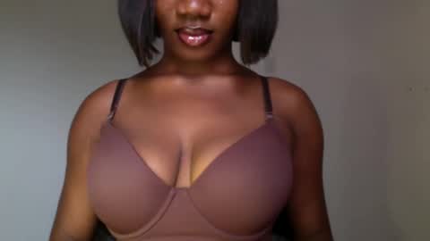 Snapshot of horny_goddess_delilah chatting on 05/08/26, 10:53 delilah online show from 05/08/26, 10:53