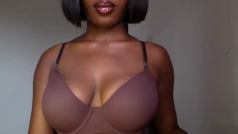 Snapshot of horny_goddess_delilah chatting on 05/09/26, 10:53 delilah online show from 05/09/26, 10:53