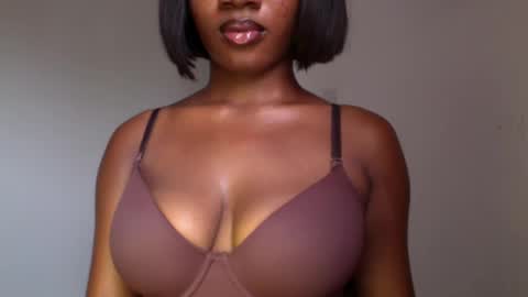 Snapshot of horny_goddess_delilah chatting on 05/12/26, 11:40 delilah online show from 05/12/26, 11:40