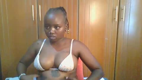 phanice online show from 03/12/25, 07:46