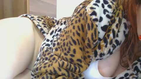 Snapshot of horny_hey chatting on 03/01/25, 10:34 Serena online show from 03/01/25, 10:34