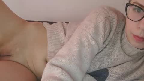 Snapshot of horny_hey chatting on 02/20/26, 11:22 Serena online show from 02/20/26, 11:22
