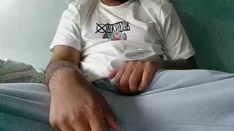 Snapshot of horny_hunk18 chatting on 05/10/26, 04:23 horny_hunk18 online show from 05/10/26, 04:23