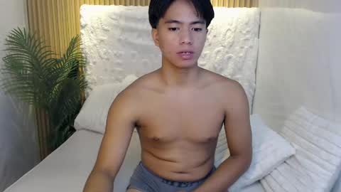 Snapshot of horny_jamesxx chatting on 04/30/26, 12:17 cum boy james online show from 04/30/26, 12:17