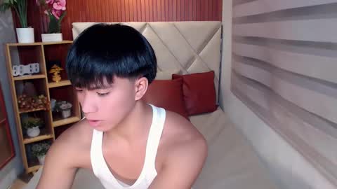 Snapshot of horny_jamesxx chatting on 05/04/26, 01:01 cum boy james online show from 05/04/26, 01:01