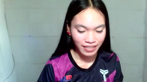 Snapshot of horny_lory chatting on 05/06/26, 11:43 baninay online show from 05/06/26, 11:43