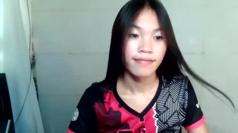Snapshot of horny_lory chatting on 05/14/26, 01:23 baninay online show from 05/14/26, 01:23
