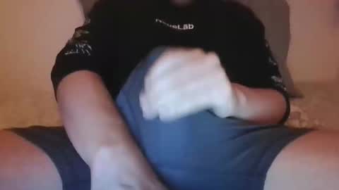 Snapshot of horny_matias chatting on 02/01/25, 04:35 horny_matias online show from 02/01/25, 04:35