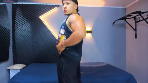 horny_nick18 online show from 04/24/26, 11:45