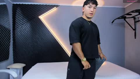 horny_nick18 online show from 04/27/26, 01:42