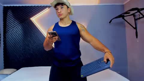 horny_nick18 online show from 06/18/26, 11:25