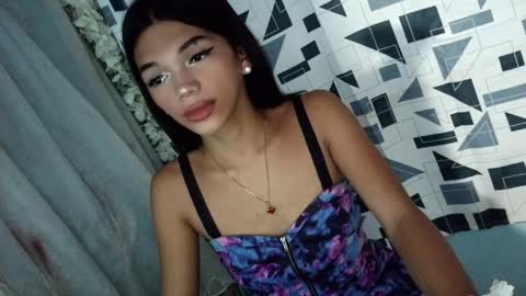 Snapshot of horny_rhiana chatting on 04/07/26, 05:30 Rhiana online show from 04/07/26, 05:30