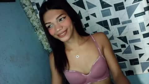 Snapshot of horny_rhiana chatting on 04/18/26, 09:46 Rhiana online show from 04/18/26, 09:46