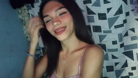 Snapshot of horny_rhiana chatting on 04/25/26, 05:32 Rhiana online show from 04/25/26, 05:32