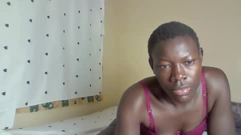 Snapshot of horny_sexxxy_girl chatting on 01/14/26, 06:57 Milly online show from 01/14/26, 06:57