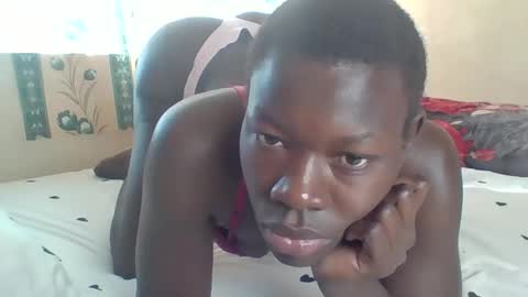 Snapshot of horny_sexxxy_girl chatting on 01/17/26, 02:22 Milly online show from 01/17/26, 02:22