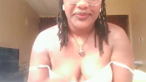 Snapshot of horny_sexxy_babe chatting on 11/02/25, 05:54 Lucy online show from 11/02/25, 05:54