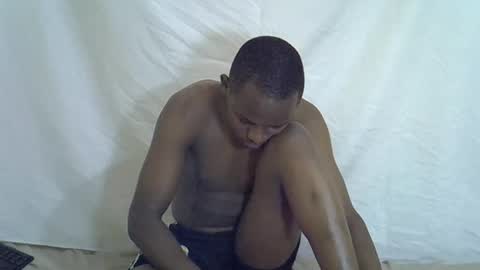 Snapshot of hornybeb36 chatting on 11/14/25, 10:14 hornybeb36 online show from 11/14/25, 10:14