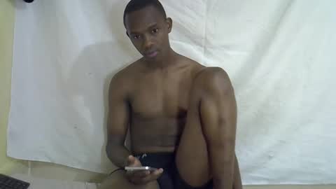 Snapshot of hornybeb36 chatting on 12/21/25, 05:47 hornybeb36 online show from 12/21/25, 05:47