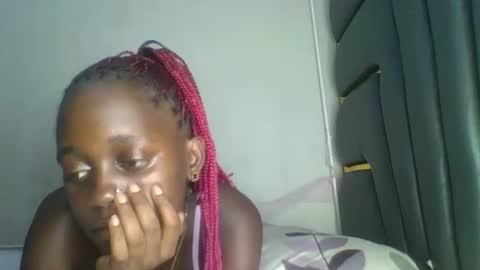 Snapshot of hornybella84 chatting on 02/19/26, 07:26 Bella online show from 02/19/26, 07:26