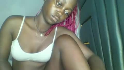 Snapshot of hornybella84 chatting on 03/01/26, 06:26 Bella online show from 03/01/26, 06:26