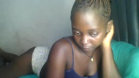 Snapshot of hornybella84 chatting on 06/26/26, 06:07 Bella online show from 06/26/26, 06:07