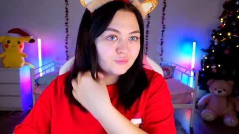 Snapshot of hornycakee chatting on 12/23/24, 02:13 HornyCakee online show from 12/23/24, 02:13