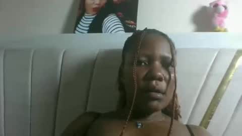 Snapshot of hornychezz2030 chatting on 05/18/26, 05:19 hornychezz2030 online show from 05/18/26, 05:19