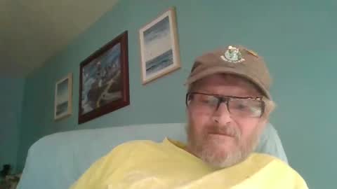 Snapshot of hornyd7711 chatting on 09/19/25, 06:19 hornyd7711 online show from 09/19/25, 06:19