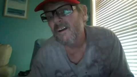 Snapshot of hornyd7711 chatting on 09/21/25, 08:43 hornyd7711 online show from 09/21/25, 08:43