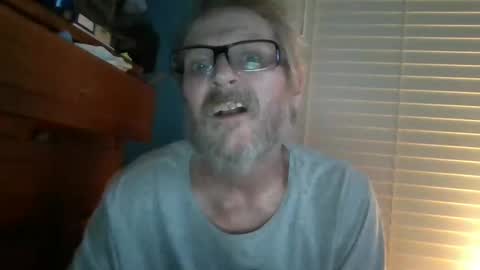 Snapshot of hornyd7711 chatting on 10/03/25, 03:47 hornyd7711 online show from 10/03/25, 03:47