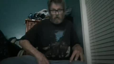 Snapshot of hornyd7711 chatting on 10/11/25, 08:02 hornyd7711 online show from 10/11/25, 08:02