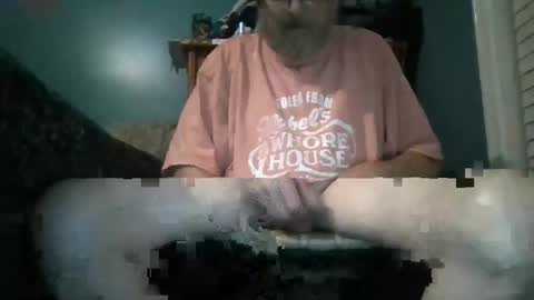 Snapshot of hornyd7711 chatting on 10/16/25, 04:35 hornyd7711 online show from 10/16/25, 04:35