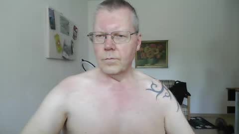 Snapshot of hornydick874303 chatting on 06/20/26, 10:51 Meikelmeier online show from 06/20/26, 10:51