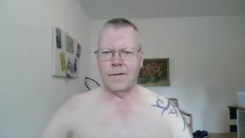Snapshot of hornydick874303 chatting on 08/01/26, 06:45 Meikelmeier online show from 08/01/26, 06:45
