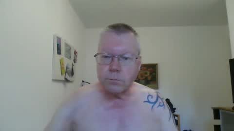 Snapshot of hornydick874303 chatting on 08/03/26, 04:22 Meikelmeier online show from 08/03/26, 04:22
