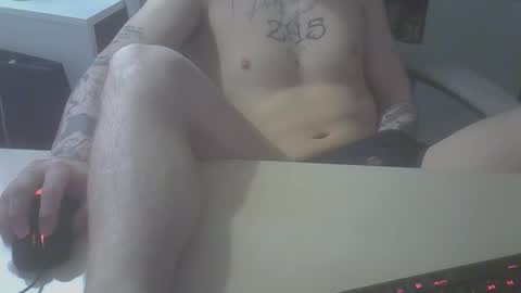 Snapshot of hornyfitboy24 chatting on 04/25/26, 03:09 hornyfitboy24 online show from 04/25/26, 03:09